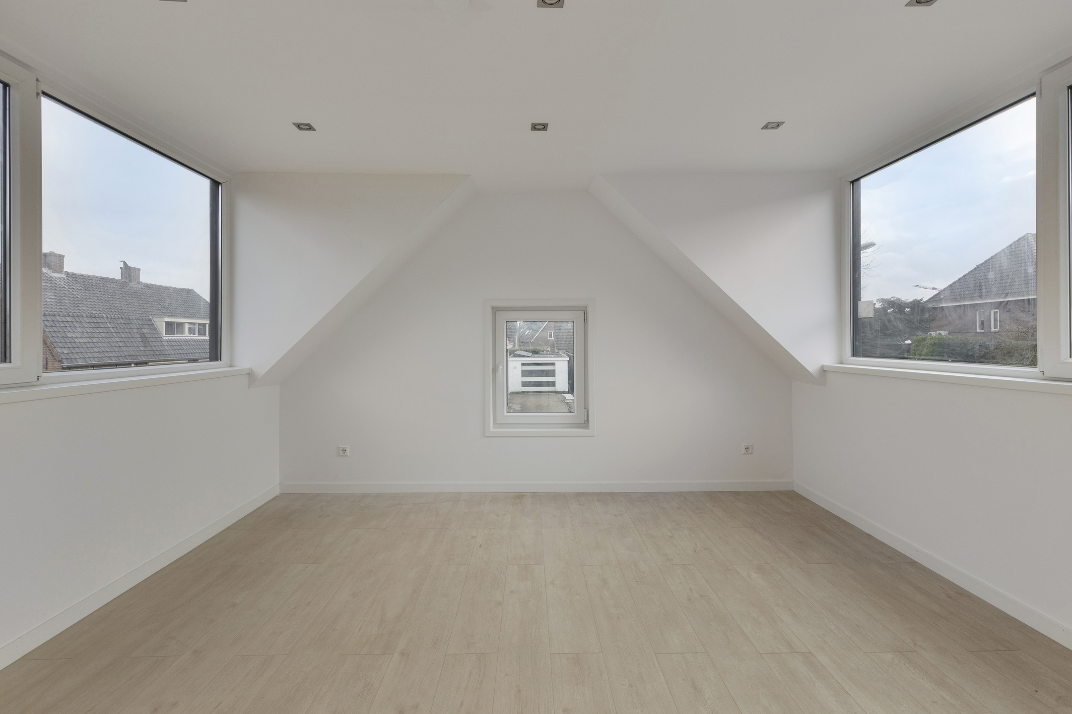 5 Rooms Rooms,2 BathroomsBathrooms,Woonhuis,Te Koop,1589