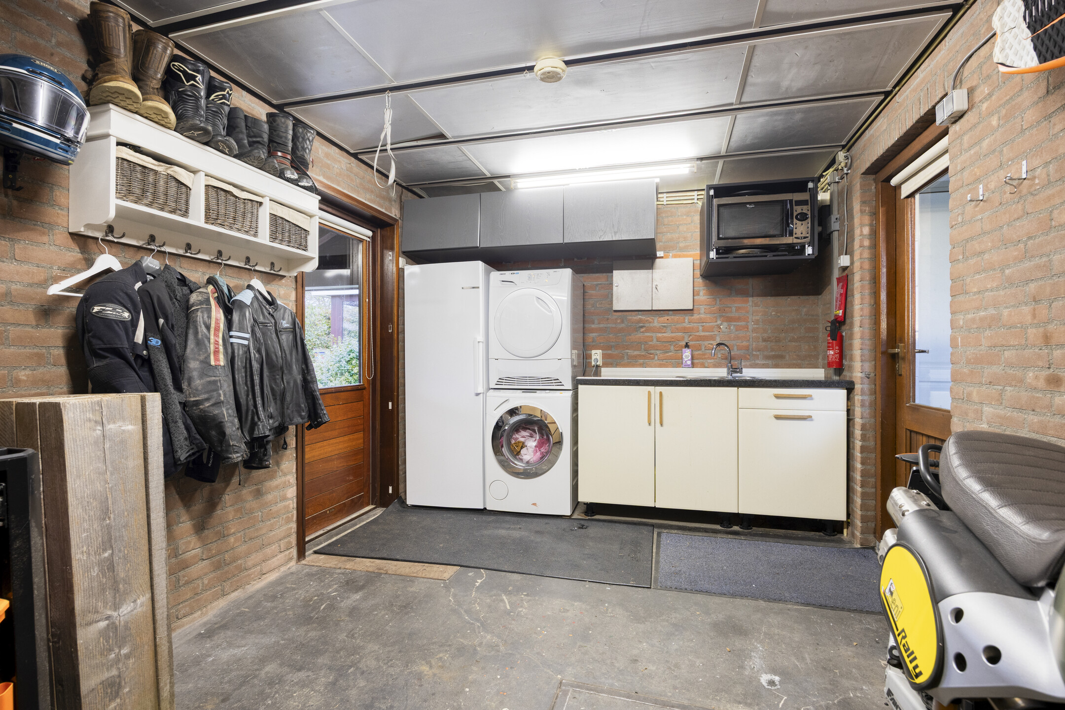 4 Rooms Rooms,1 BathroomBathrooms,Woonhuis,Te Koop,1591