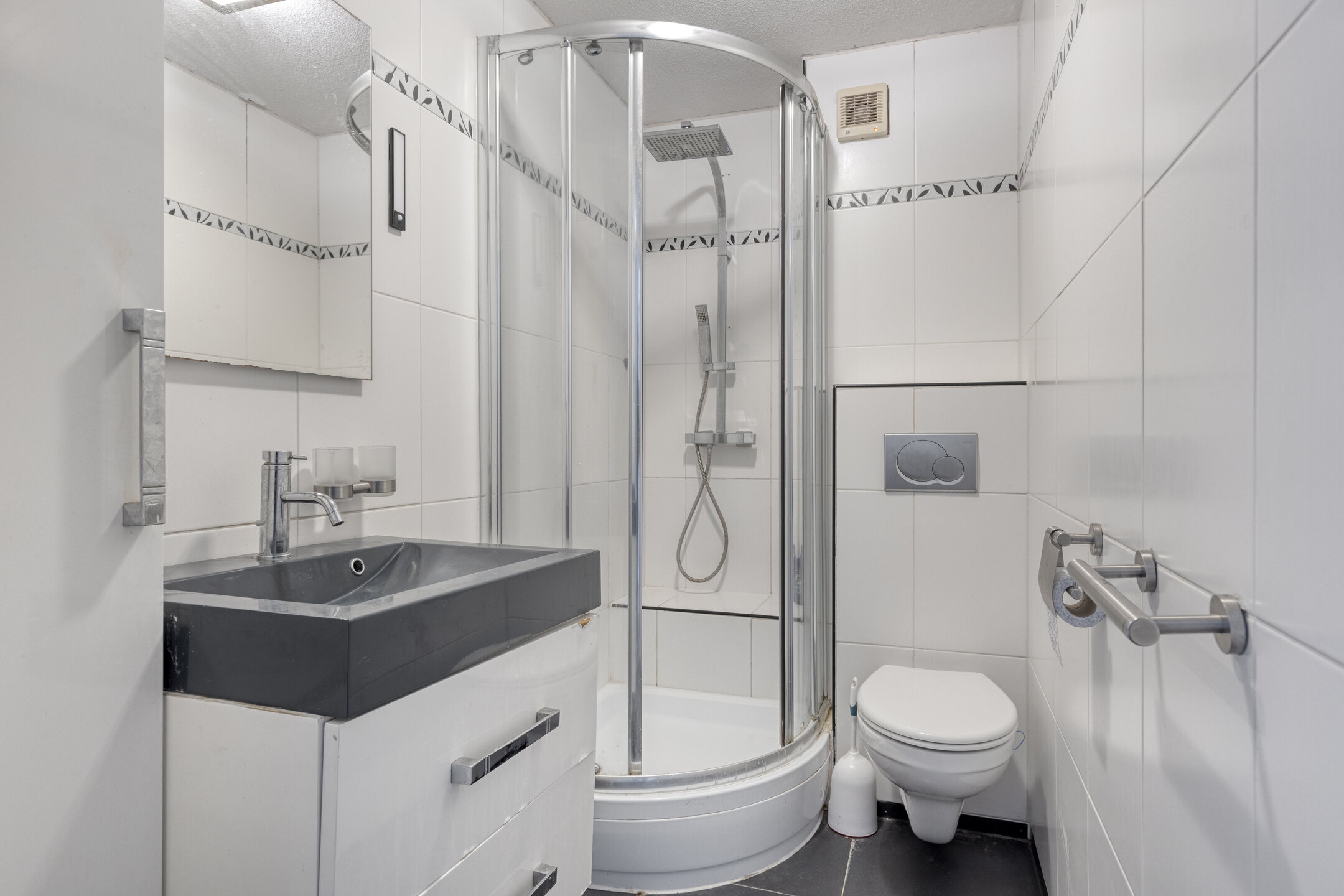 6 Rooms Rooms,1 BathroomBathrooms,Woonhuis,Te Koop,1592