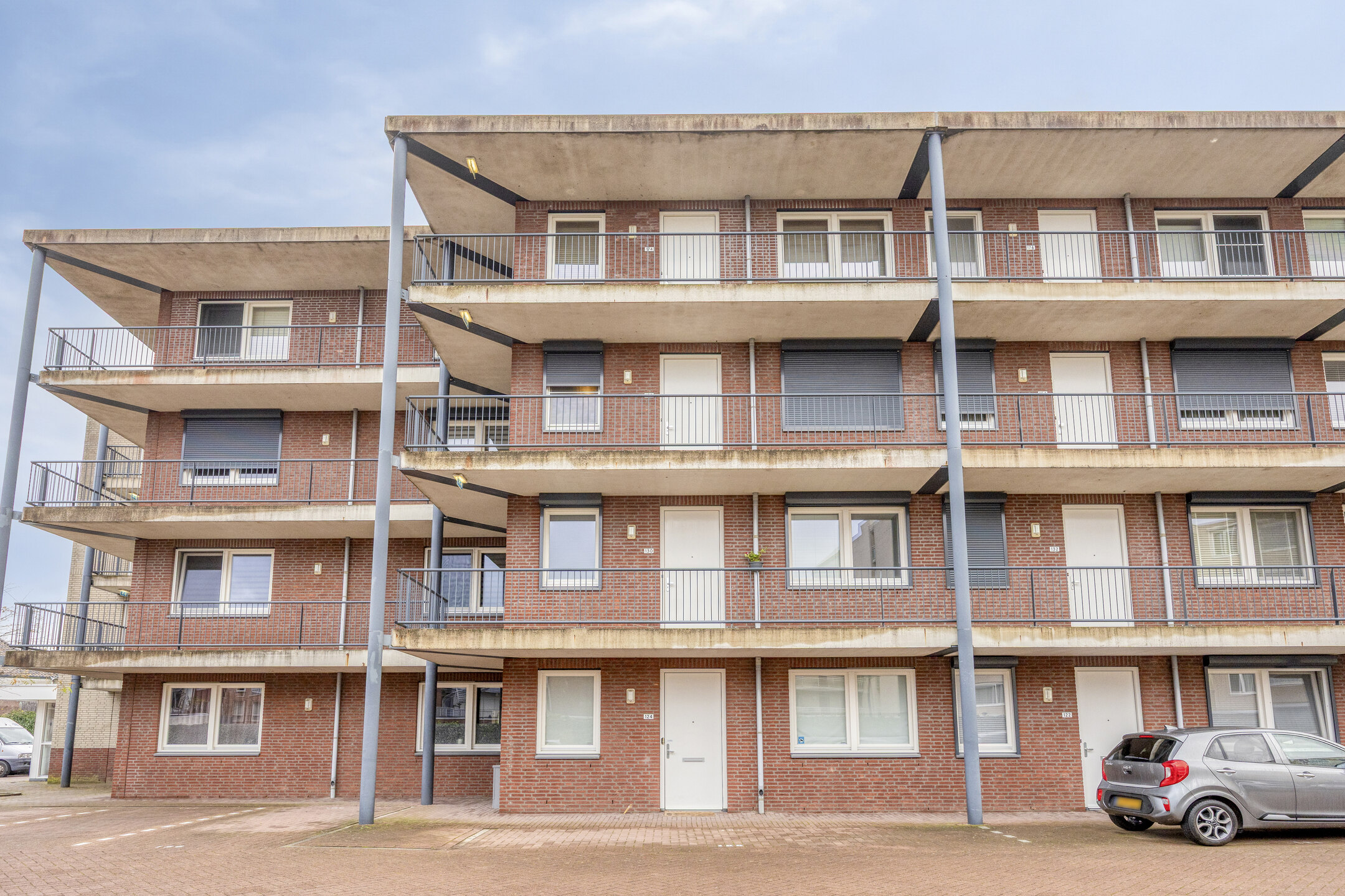 2 Bedrooms Bedrooms, ,1 BathroomBathrooms,Appartement,Te Koop,1595