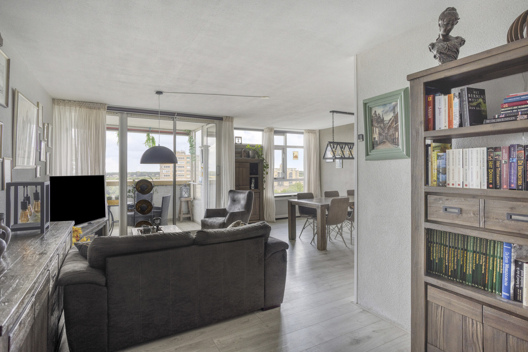 3 Bedrooms Bedrooms, ,1 BathroomBathrooms,Appartement,Te Koop,1605