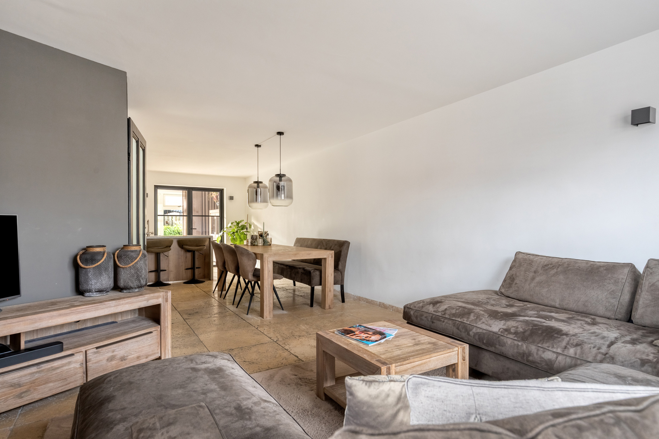 5 Rooms Rooms,1 BathroomBathrooms,Woonhuis,Te Koop,1610