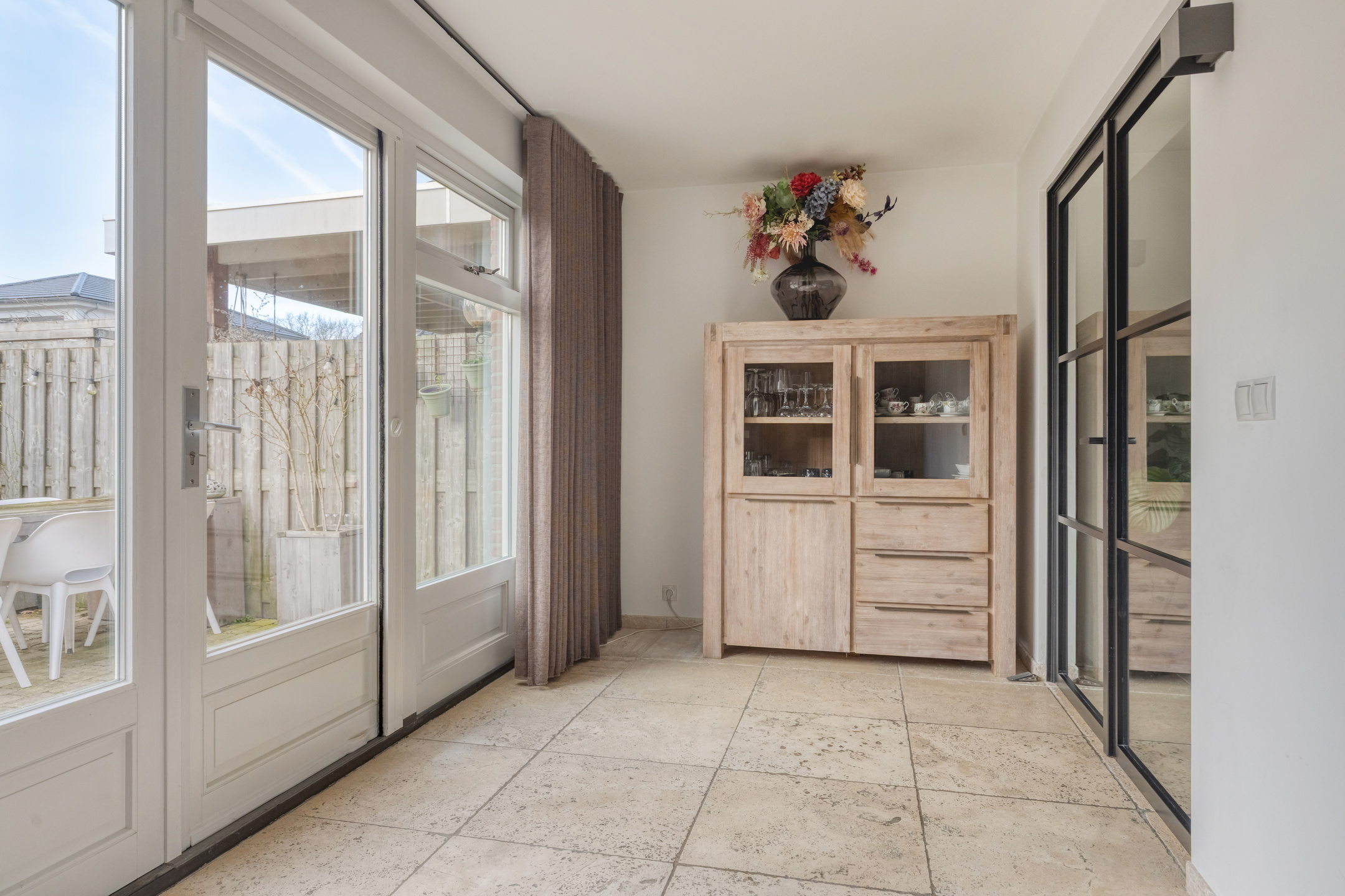 5 Rooms Rooms,1 BathroomBathrooms,Woonhuis,Te Koop,1610