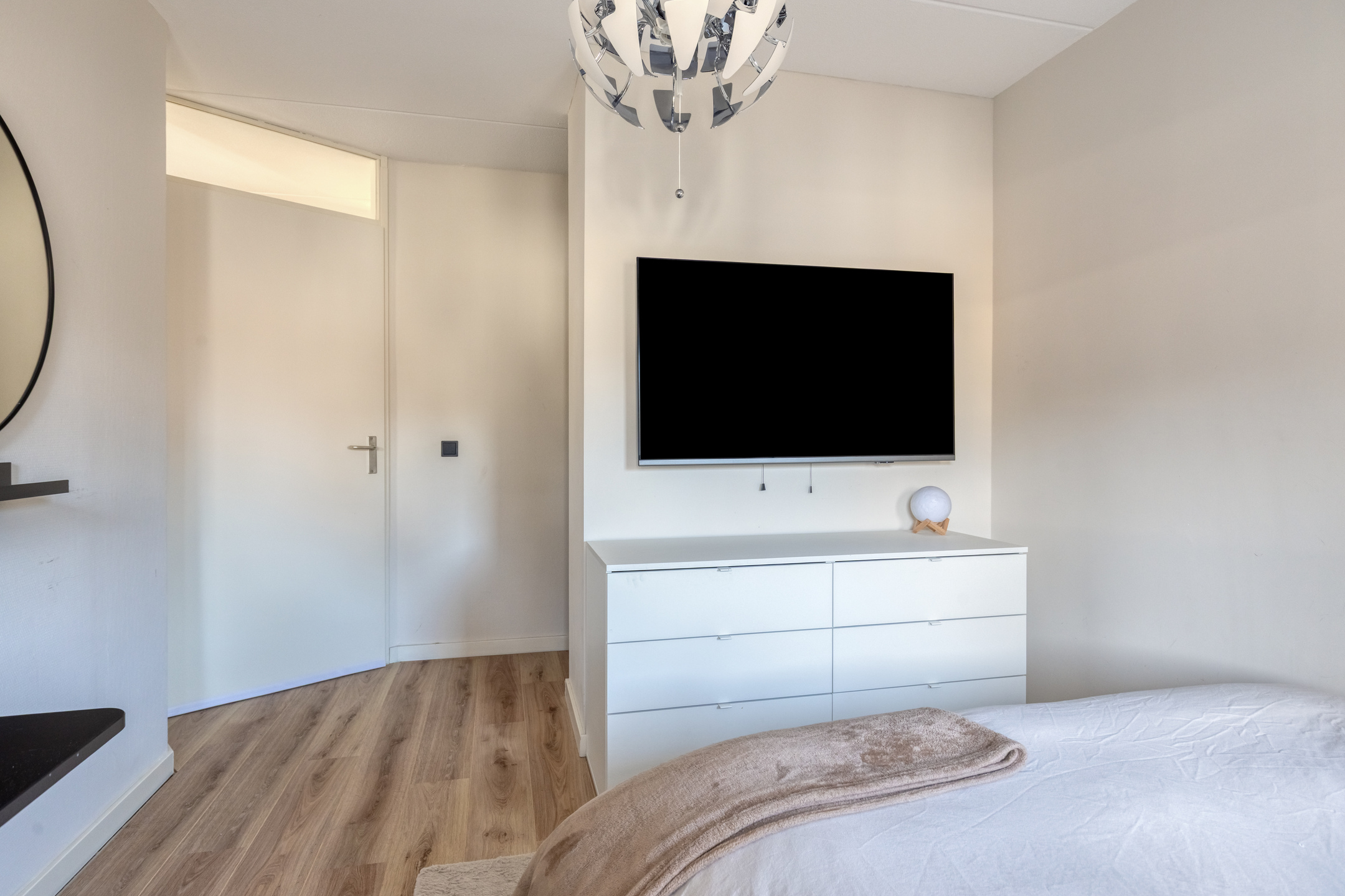 5 Rooms Rooms,1 BathroomBathrooms,Woonhuis,Te Koop,1610