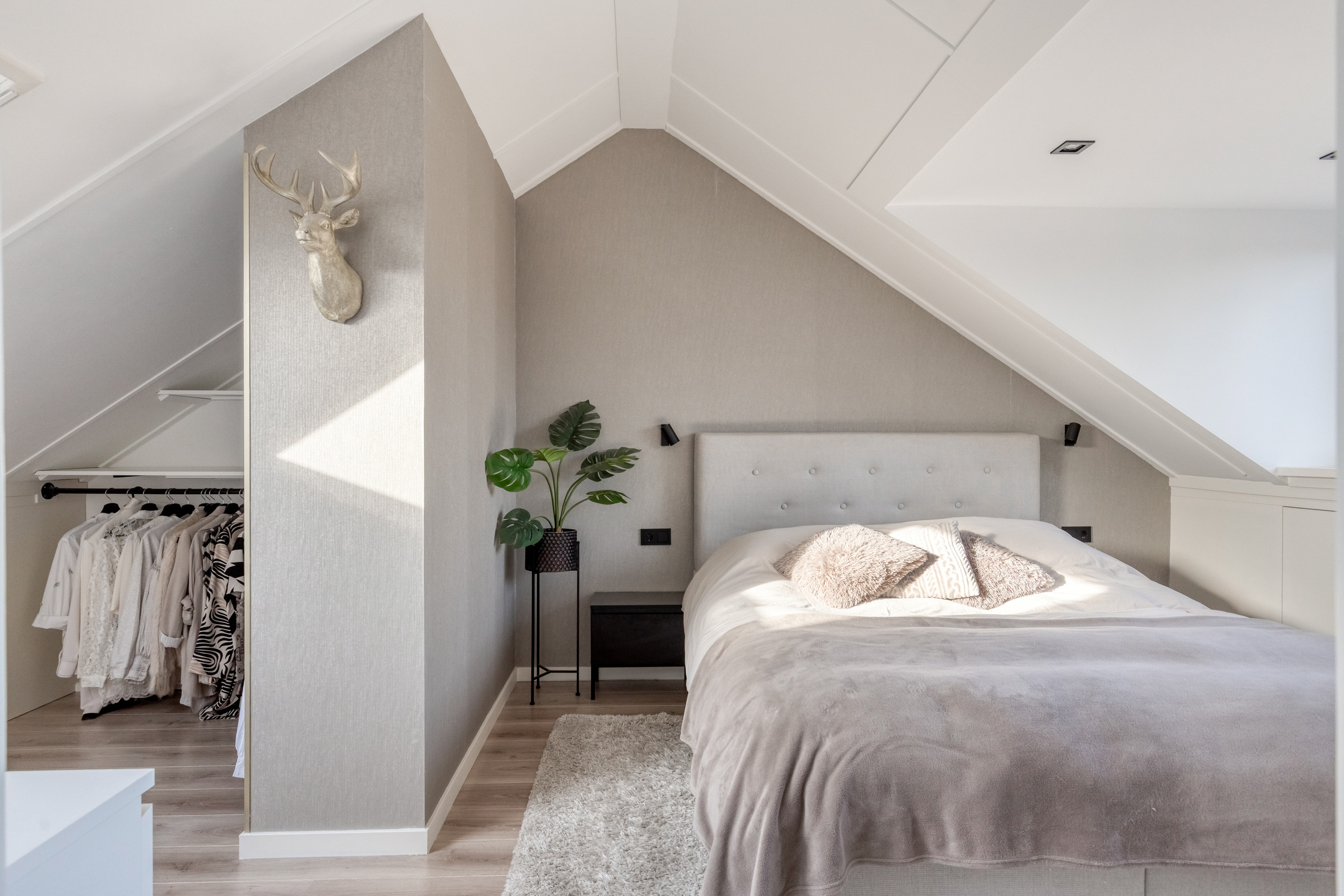 5 Rooms Rooms,1 BathroomBathrooms,Woonhuis,Te Koop,1610