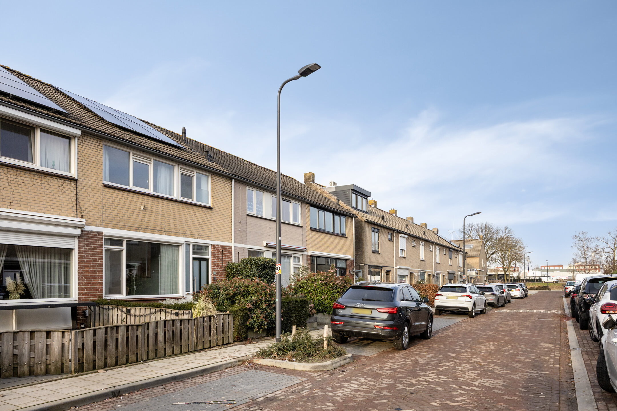 5 Rooms Rooms,1 BathroomBathrooms,Woonhuis,Te Koop,1611