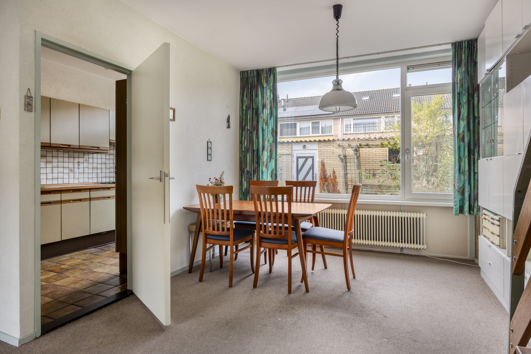 5 Rooms Rooms,1 BathroomBathrooms,Woonhuis,Te Koop,1611