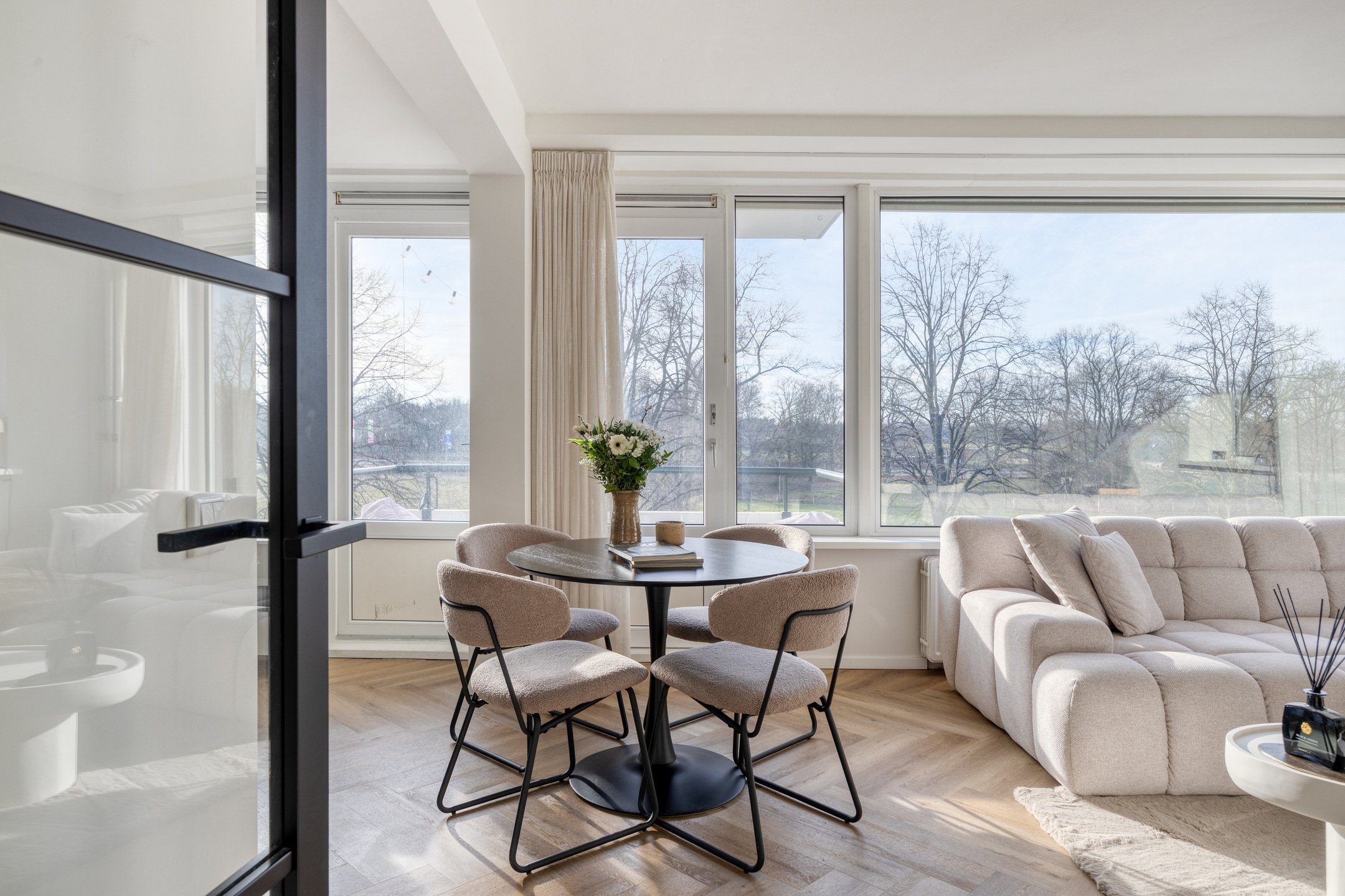 2 Bedrooms Bedrooms, ,1 BathroomBathrooms,Appartement,Te Koop,1613