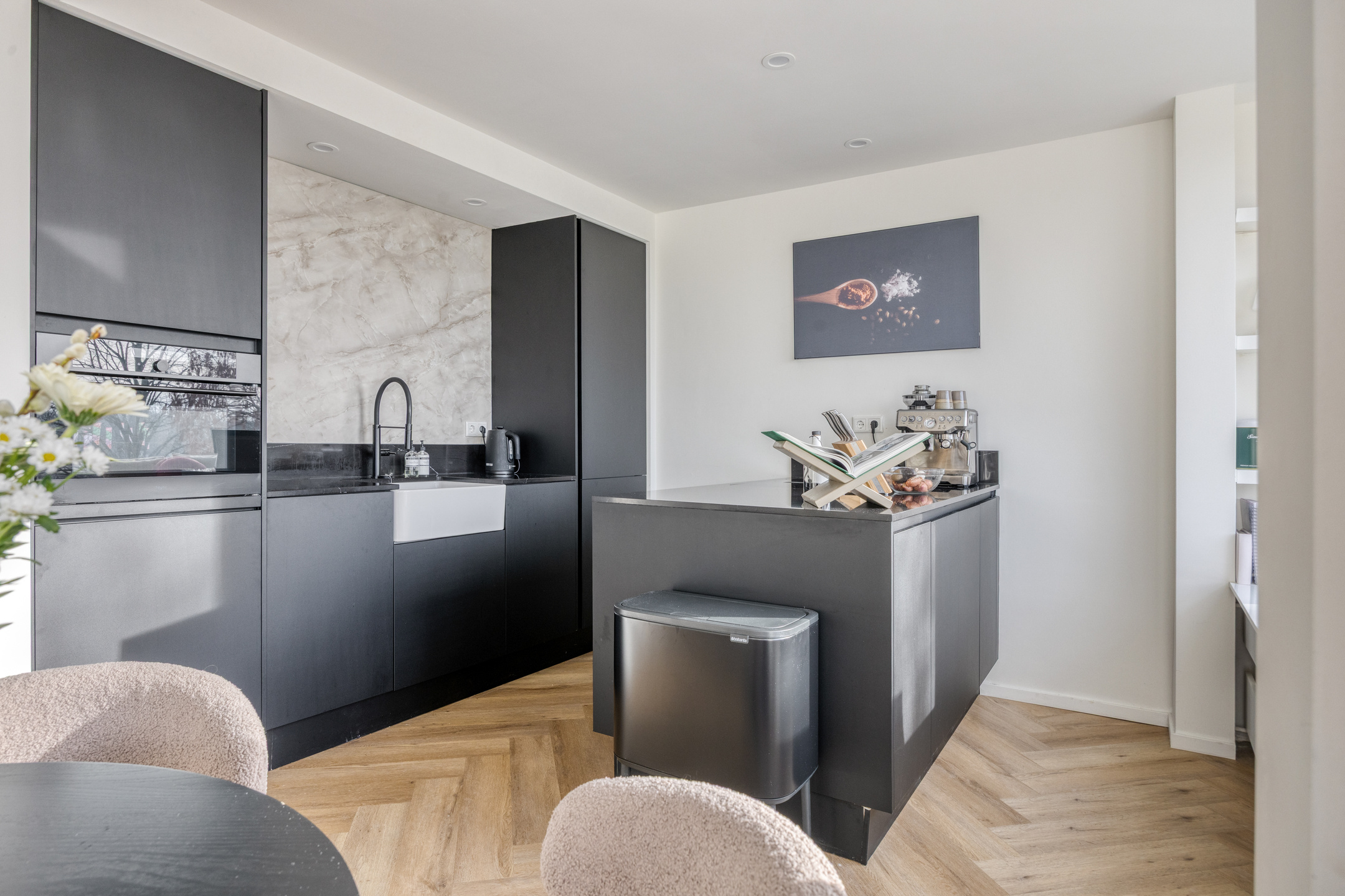 2 Bedrooms Bedrooms, ,1 BathroomBathrooms,Appartement,Te Koop,1613