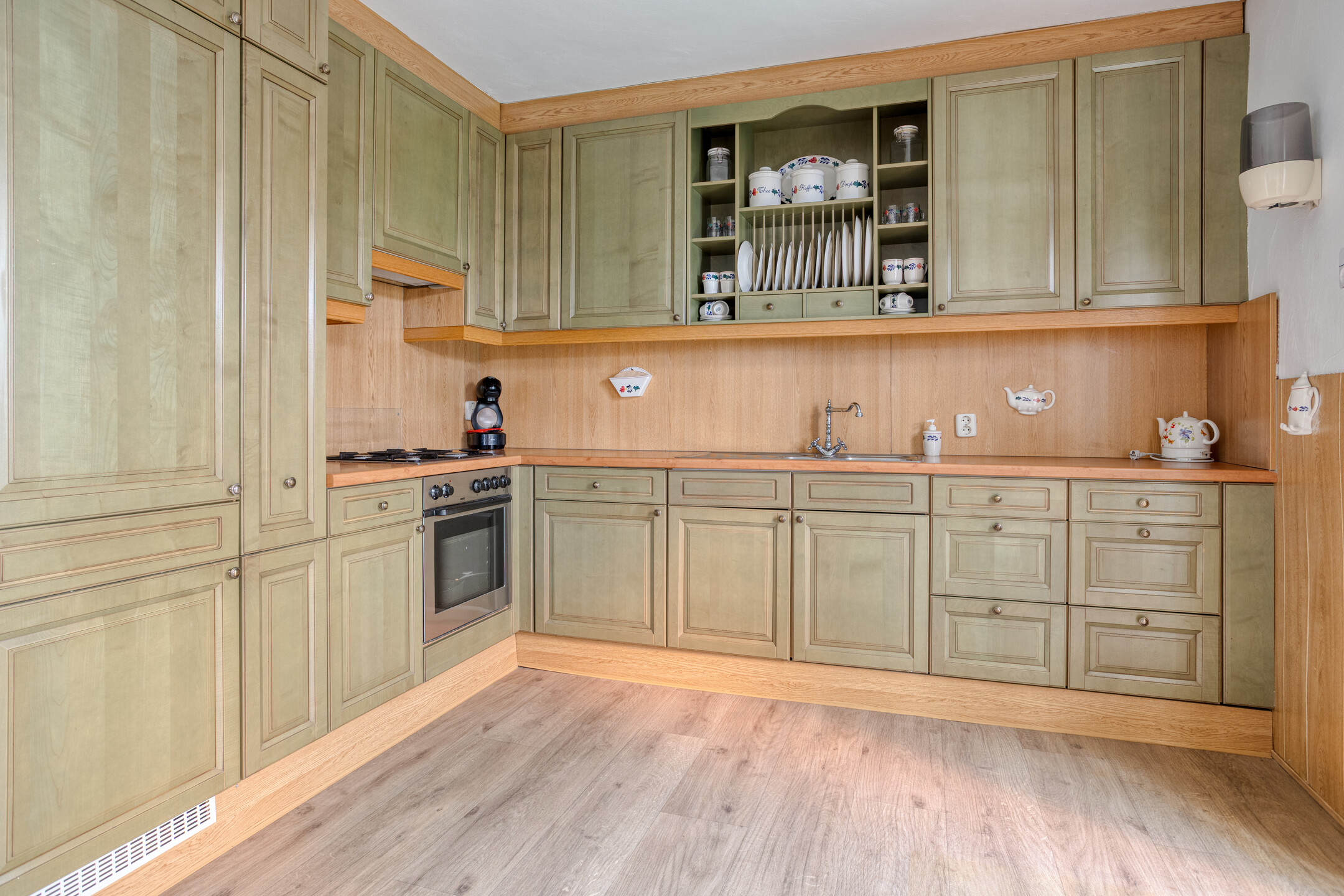 4 Rooms Rooms,1 BathroomBathrooms,Woonhuis,Te Koop,1638