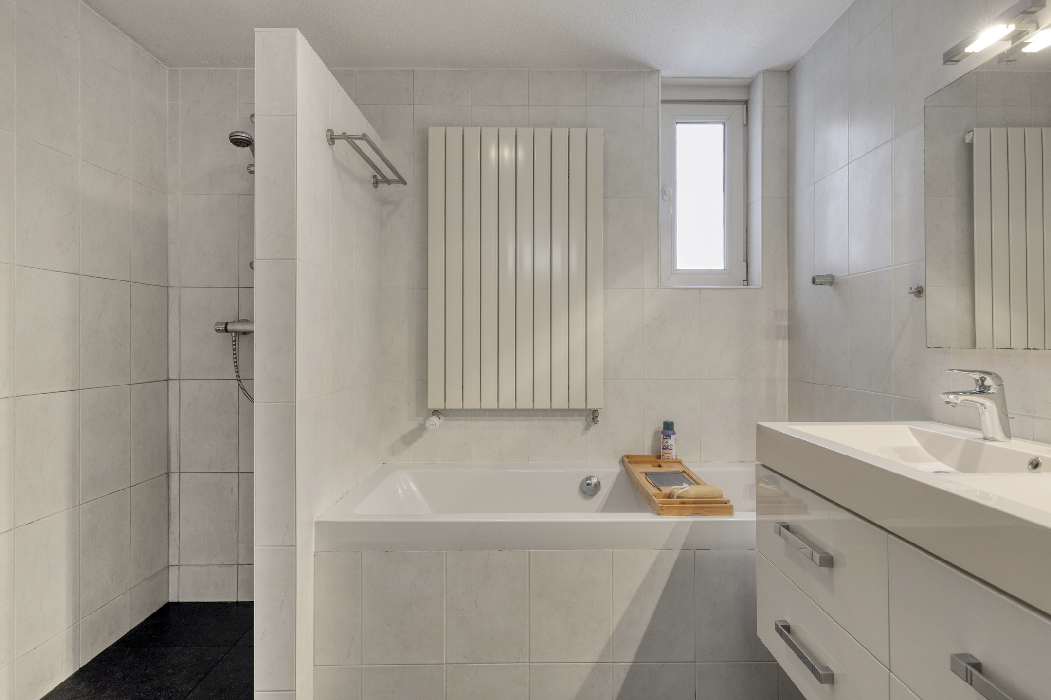 6 Rooms Rooms,1 BathroomBathrooms,Woonhuis,Te Koop,1654