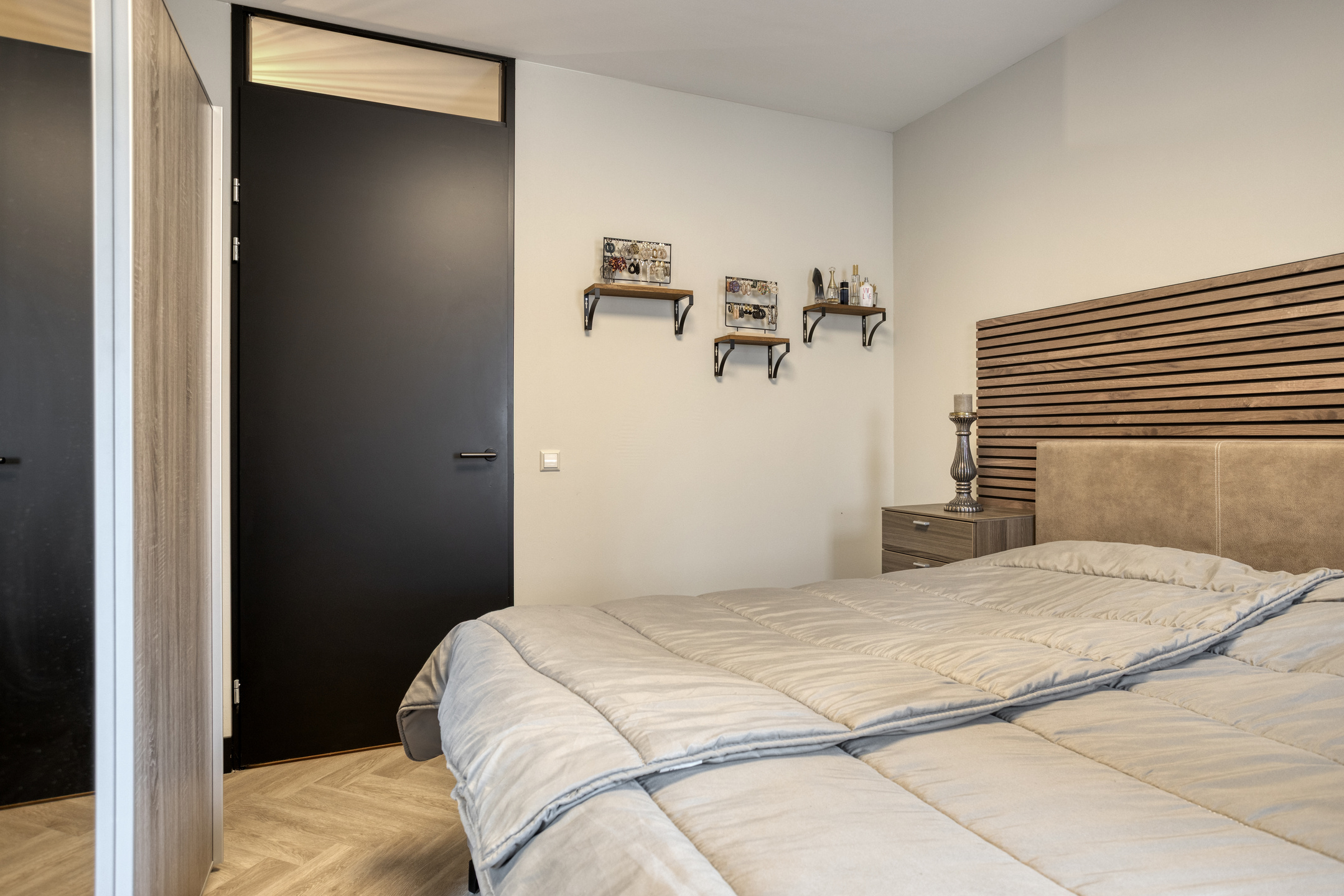 2 Bedrooms Bedrooms, ,1 BathroomBathrooms,Appartement,Te Koop,1658