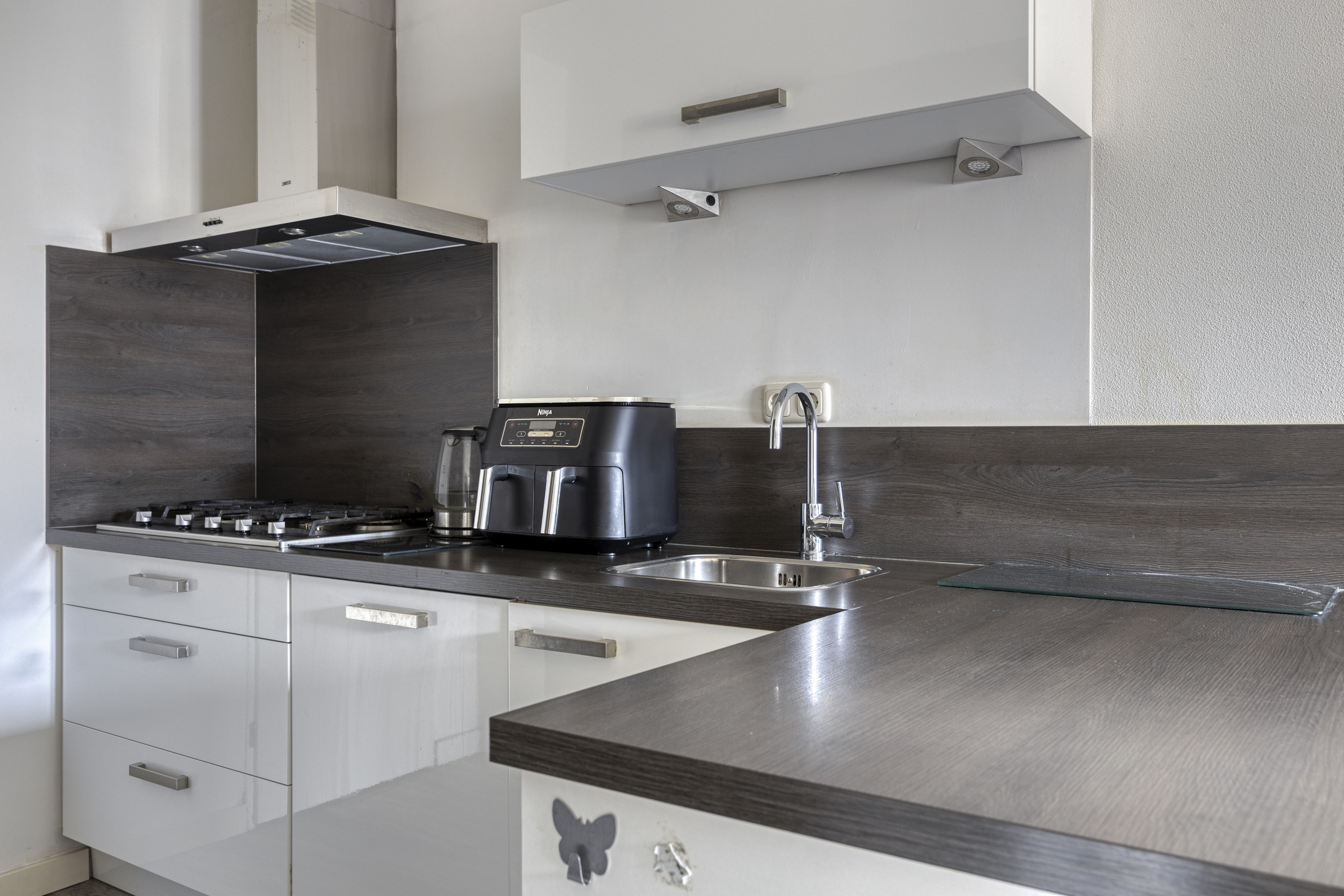 3 Rooms Rooms,1 BathroomBathrooms,Woonhuis,Te Koop,1660