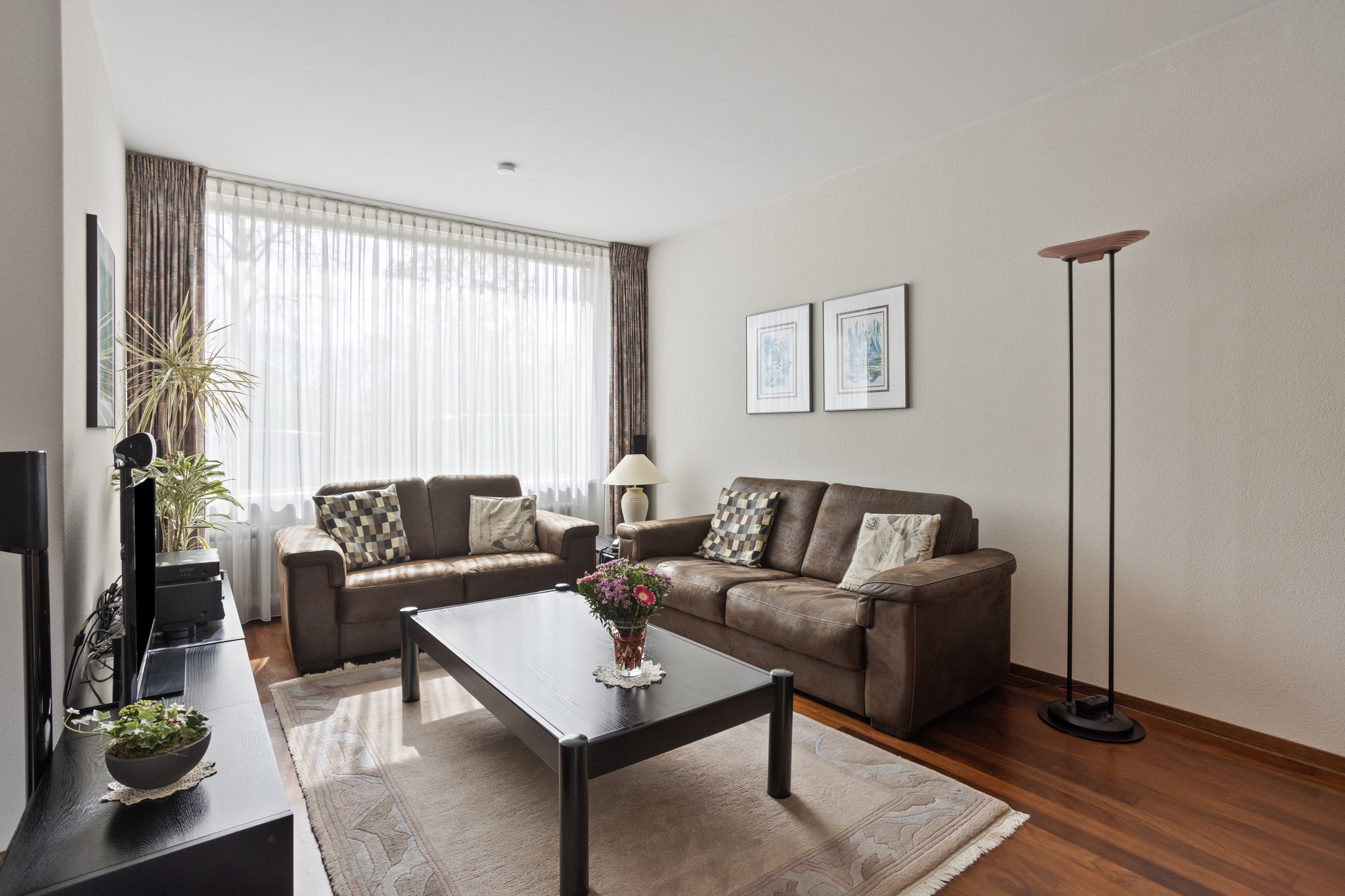 5 Rooms Rooms,1 BathroomBathrooms,Woonhuis,Te Koop,1662