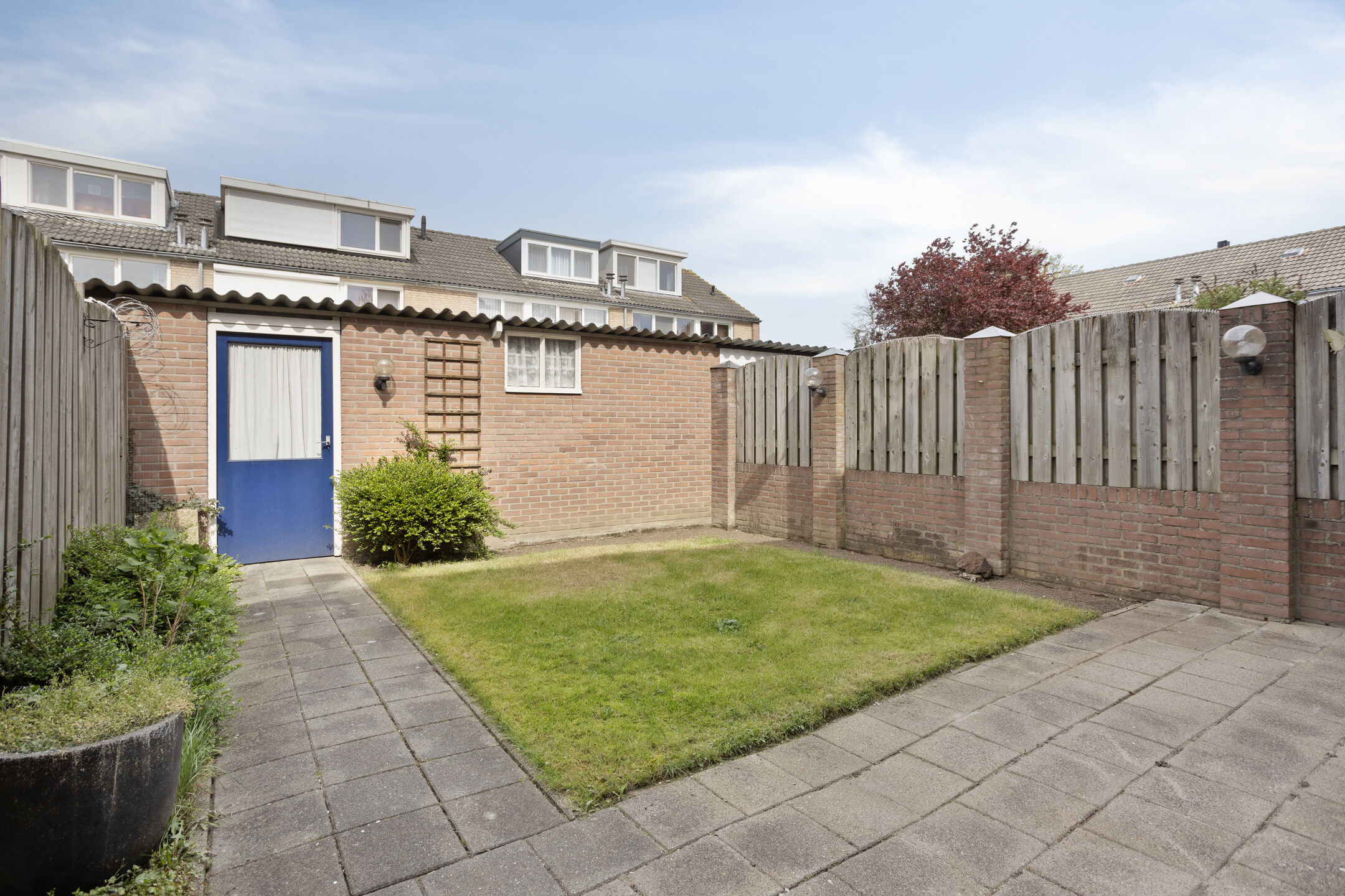 5 Rooms Rooms,1 BathroomBathrooms,Woonhuis,Te Koop,1662