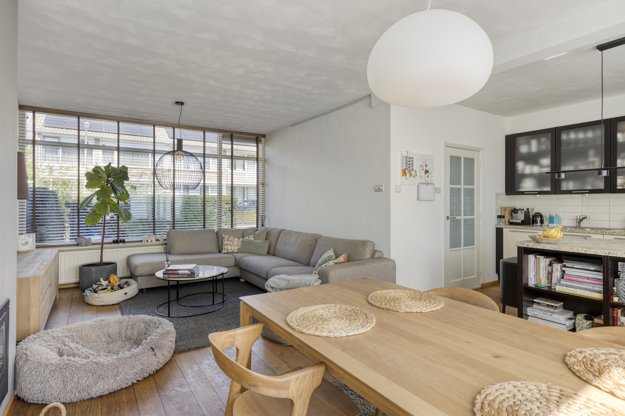 6 Rooms Rooms,1 BathroomBathrooms,Woonhuis,Te Koop,1668