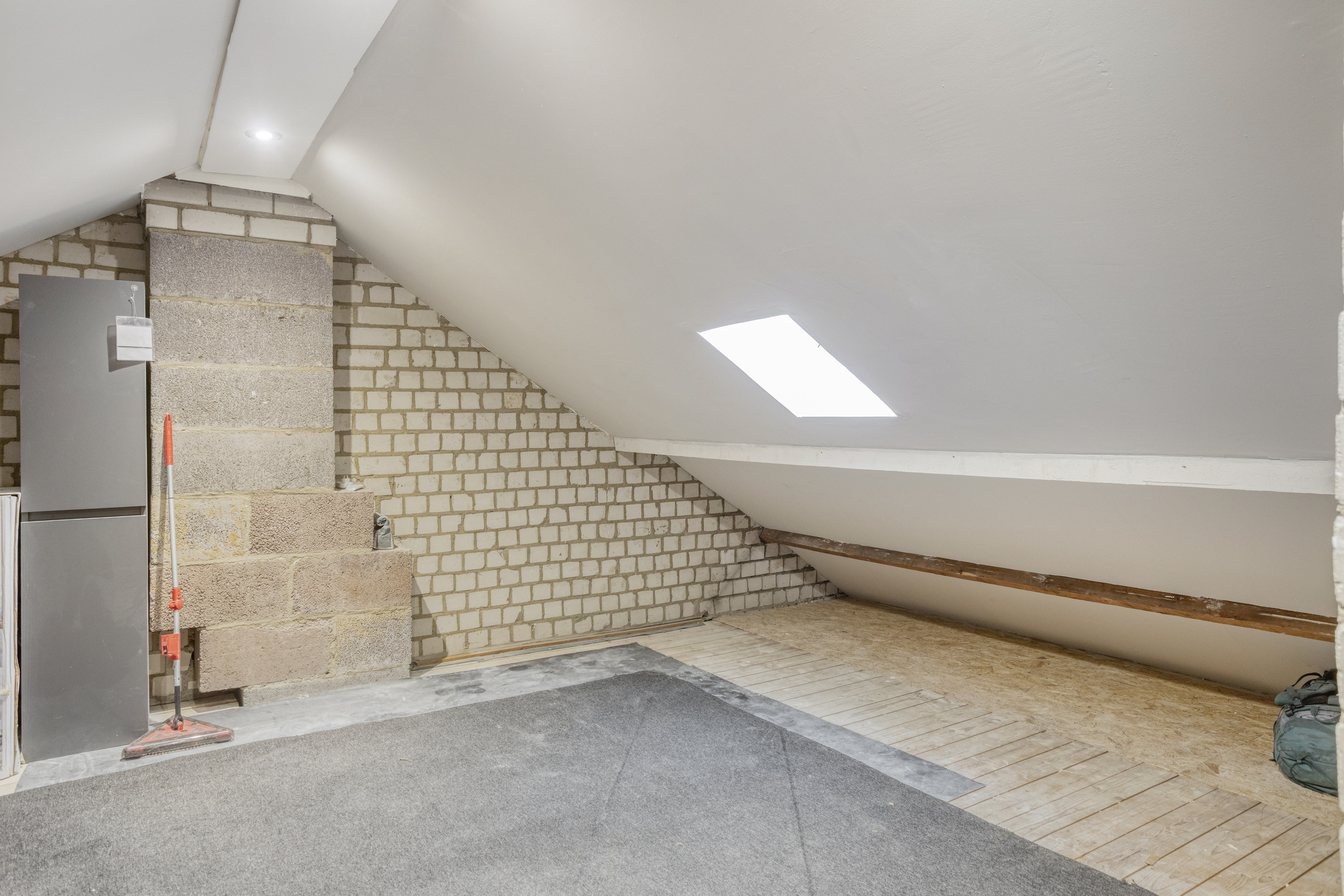 5 Rooms Rooms,1 BathroomBathrooms,Woonhuis,Te Koop,1669
