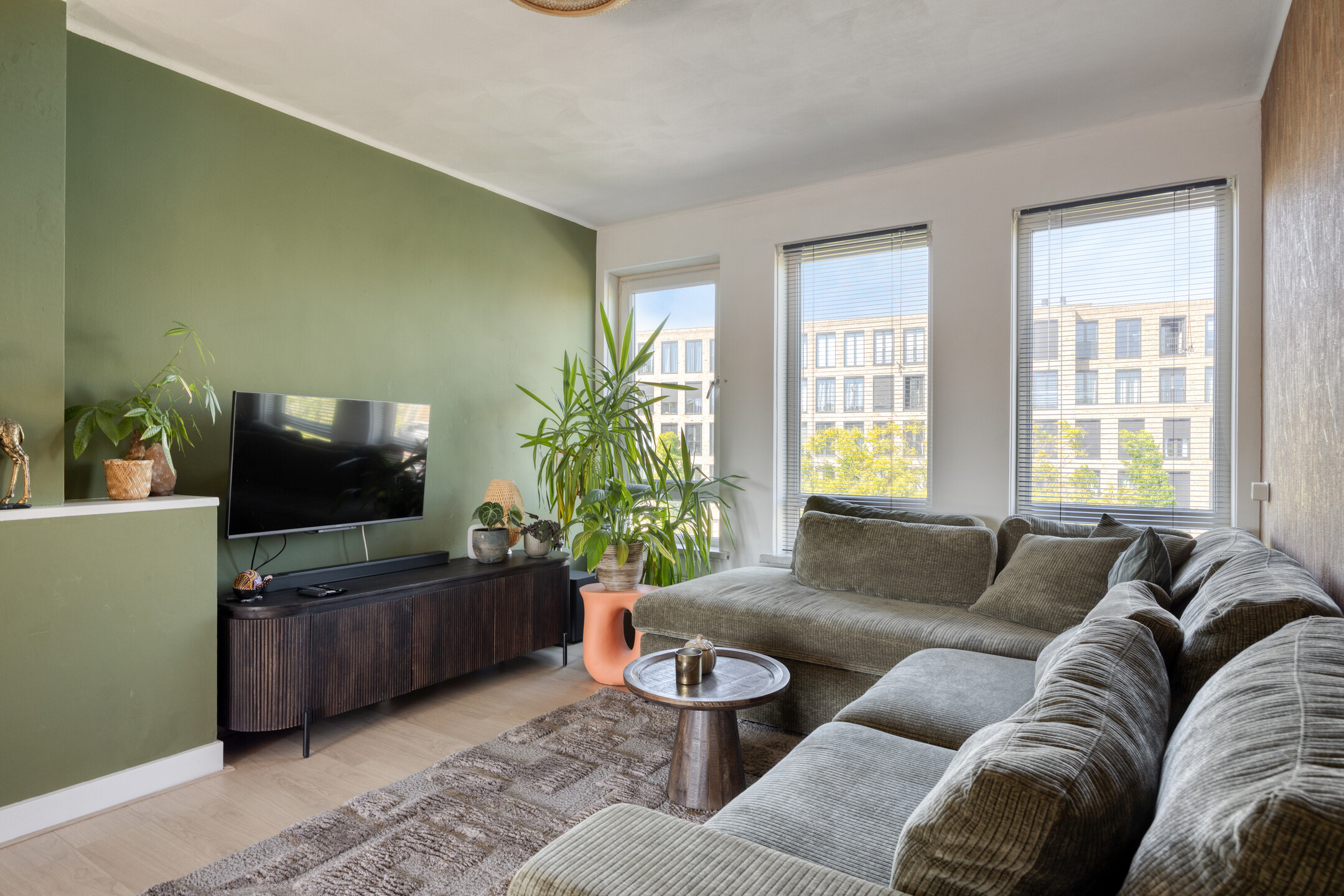 2 Bedrooms Bedrooms, ,Appartement,Te Koop,1671