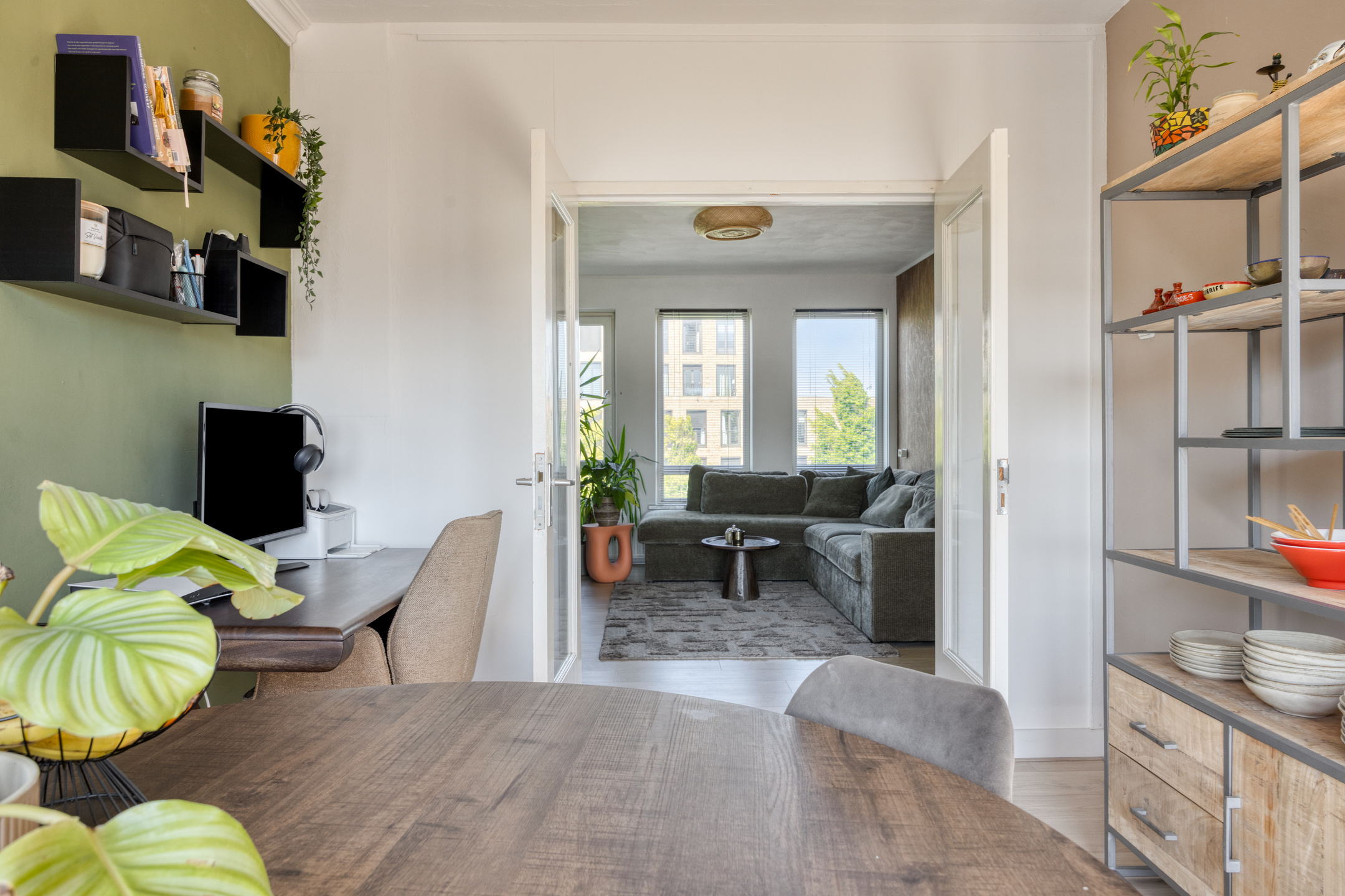 2 Bedrooms Bedrooms, ,Appartement,Te Koop,1671