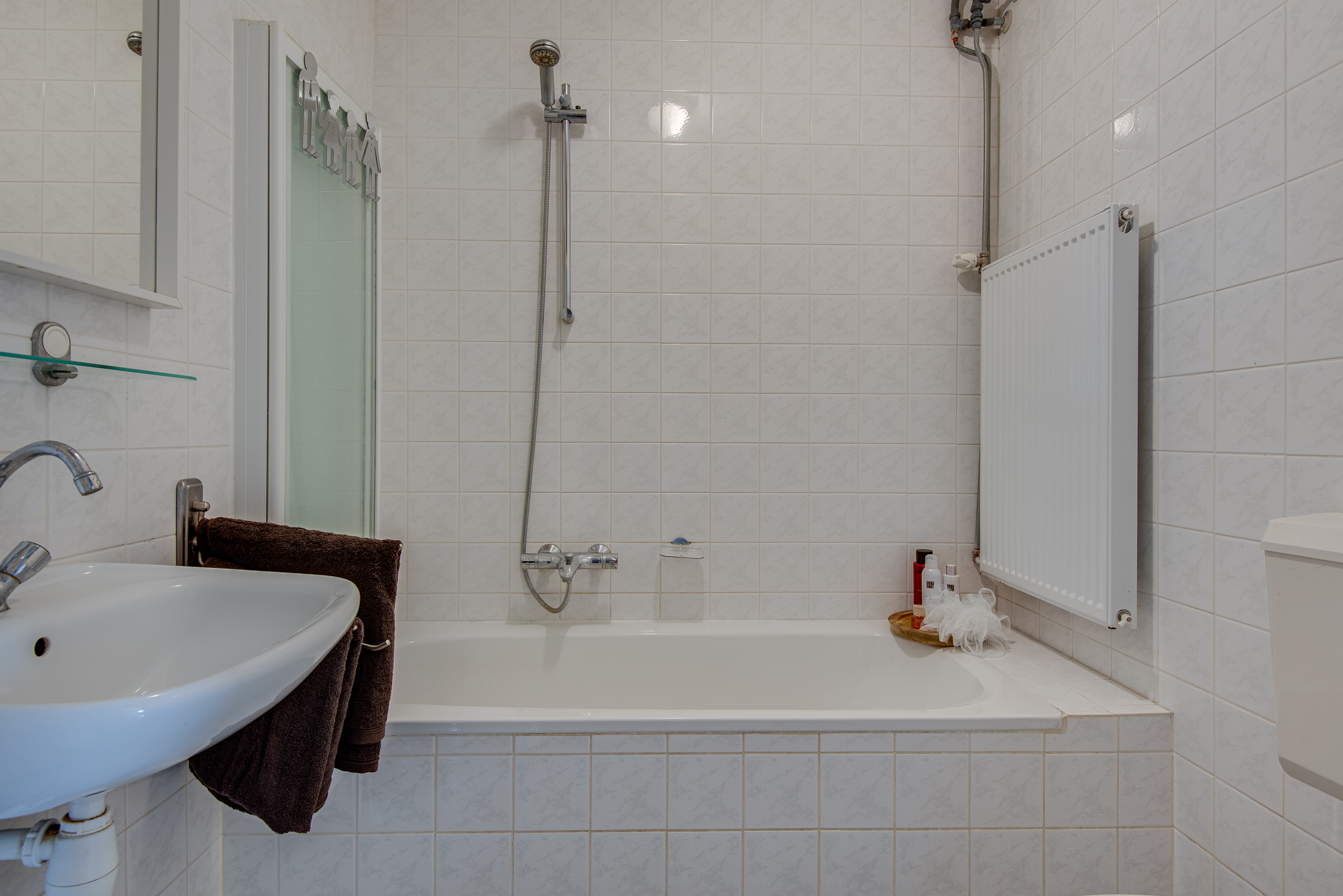 5 Rooms Rooms,1 BathroomBathrooms,Woonhuis,Te Koop,1051
