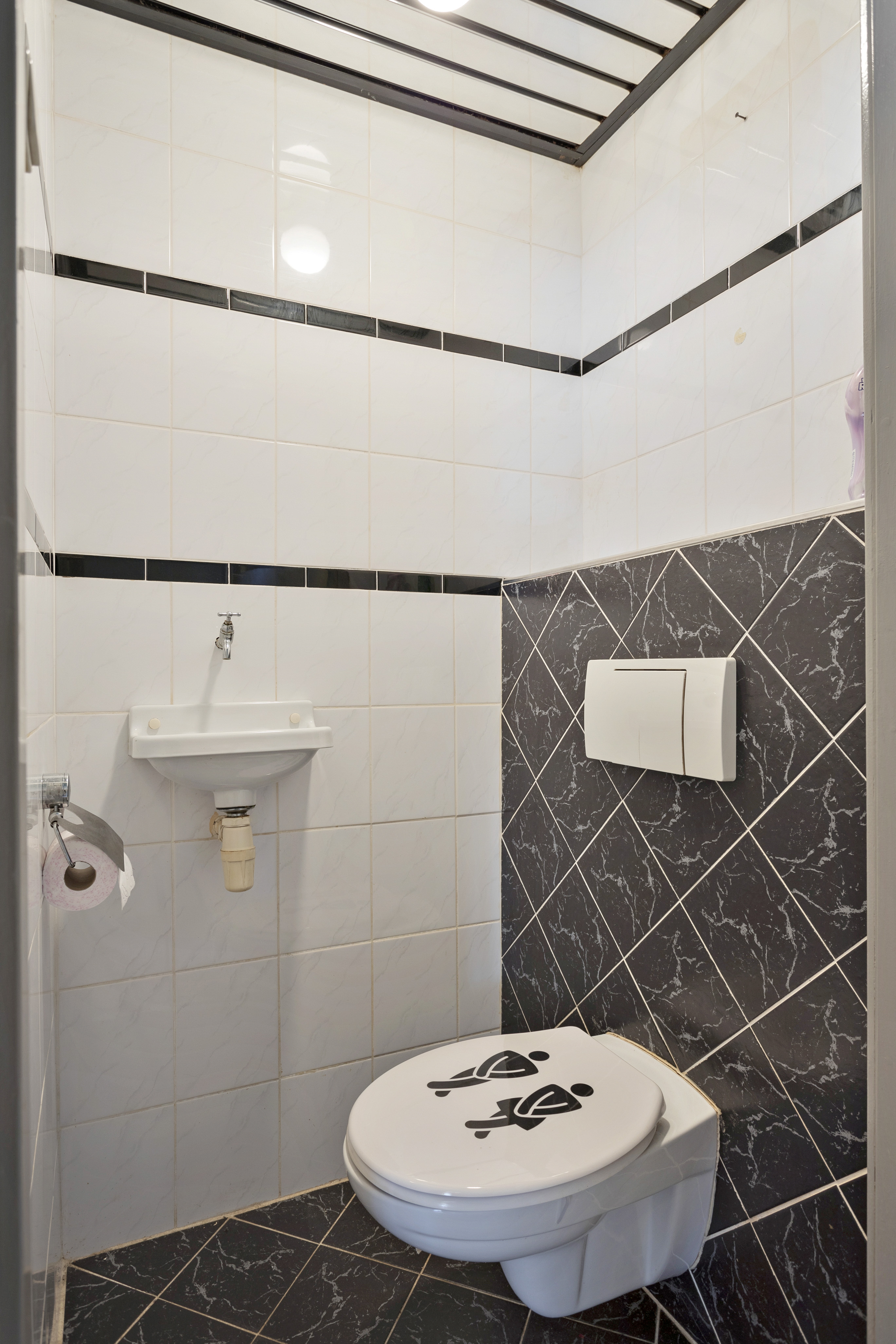 6 Rooms Rooms,1 BathroomBathrooms,Woonhuis,Te Koop,1059